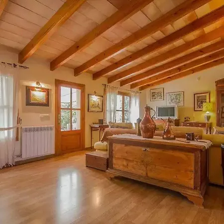 Pascolet Villa *